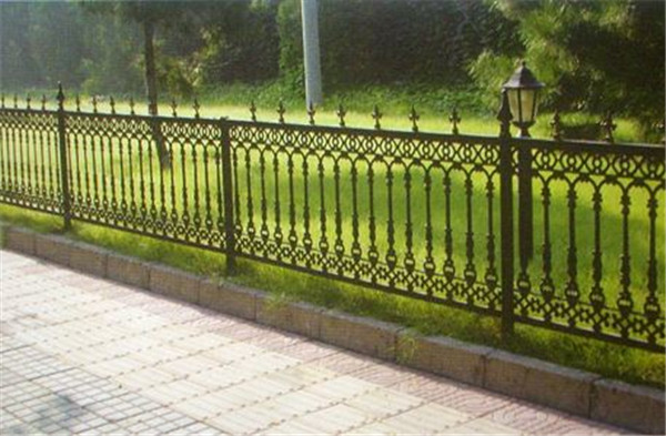 ����Χ��