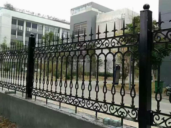 ����Χ��