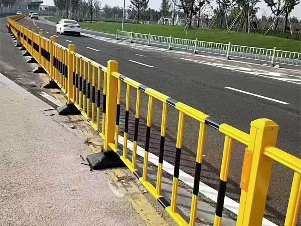 ɽ����·����